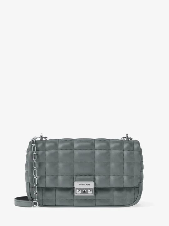 Zdjęcie produktu Duża torebka na ramię Tribeca z pikowanej skóry Michael Kors BURZA (Szary)