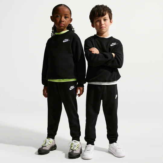 Zdjęcie produktu Dwuczęściowy zestaw Nike z bluzą z półokrągłym dekoltem dla małych dzieci - Czerń