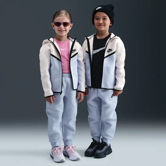 Zdjęcie produktu Dwuczęściowy zestaw z bluzą z zamkiem na całej długości dla małych dzieci Tech Fleece Nike - Szary