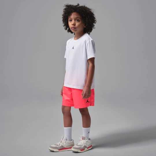 Zdjęcie produktu Dwuczęściowy zestaw ze spodenkami z tkaniny dla małych dzieci Jumpman Jordan - Czerwony