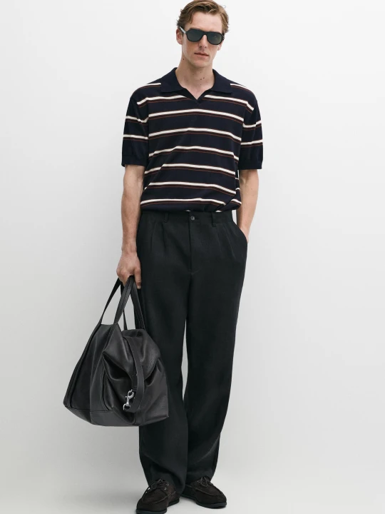 Zdjęcie produktu Dzianinowa Koszulka Polo W Paski Z Dekoltem W Serek - Granatowy - Massimo Dutti - Male