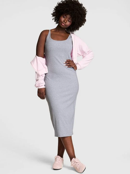 Zdjęcie produktu PINK Dzianinowa prążkowana sukienka midi z zabudowanym dekoltem All‑Day Soft Victoria's Secret Szary