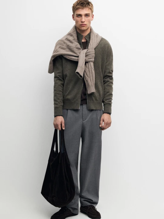 Zdjęcie produktu Dzianinowy Kardigan Na Suwak Ze 100% Kaszmiru - Zielonkawy - Massimo Dutti - Male