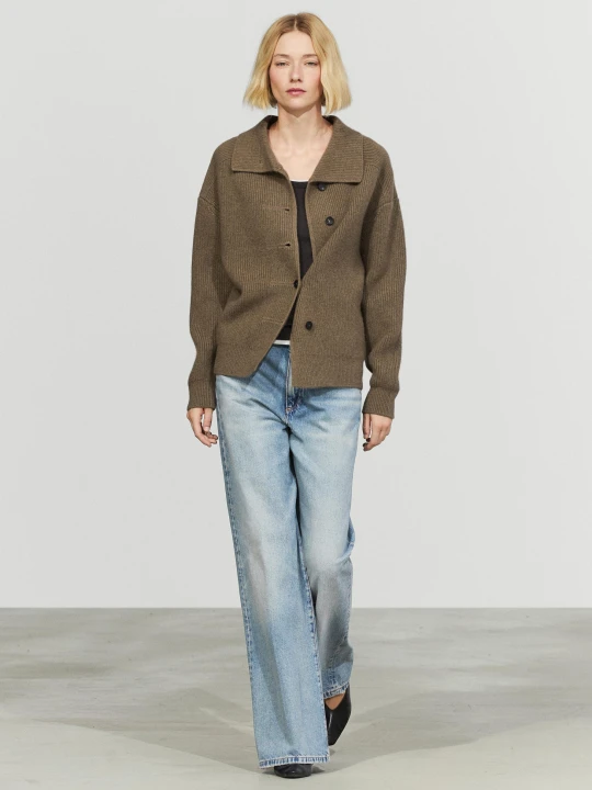 Zdjęcie produktu Dzianinowy Kardigan Ze 100% Kaszmiru Z Zapięciem Kopertowym - Khaki - Massimo Dutti - Female