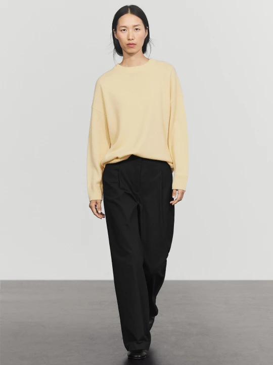 Zdjęcie produktu Dzianinowy Sweter Oversize Ze 100% Kaszmiru - Waniliowy - Massimo Dutti - Female