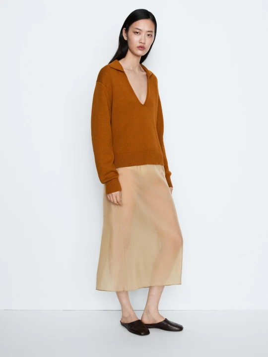 Zdjęcie produktu Dzianinowy Sweter Z Dekoltem W Serek Ze 100% Bawełny - Studio - Sprany - Massimo Dutti - Female
