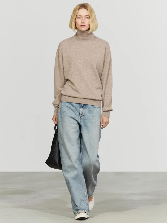 Zdjęcie produktu Sweter Z Kaszmiru Z Golfem - Beżowy - Massimo Dutti - Female