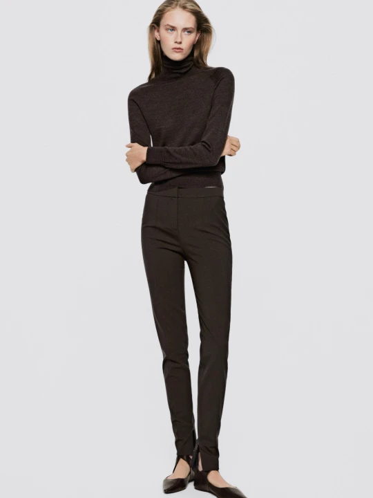 Zdjęcie produktu Dzianinowy Sweter Z Guzikami Ze 100% Wełny - Limited Edition - Czekoladowy - Massimo Dutti - Female