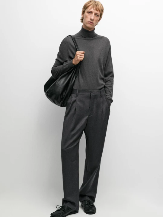 Zdjęcie produktu Dzianinowy Sweter Z Mieszanki Bawełny Z Golfem - Brudnoszary - Massimo Dutti - Male