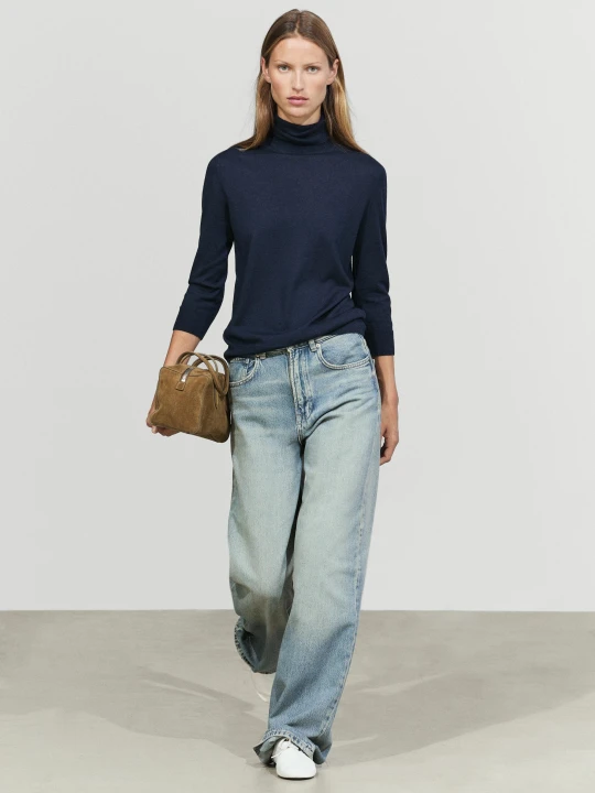 Zdjęcie produktu Dzianinowy Sweter Z Wełną I Golfem - Granatowy - Massimo Dutti - Female
