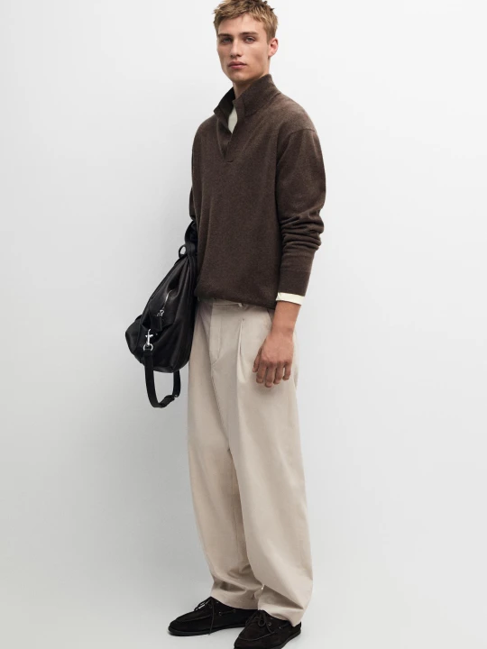 Zdjęcie produktu Dzianinowy Sweter Ze 100% Kaszmiru Z Półgolfem - Mokka - Massimo Dutti - Male