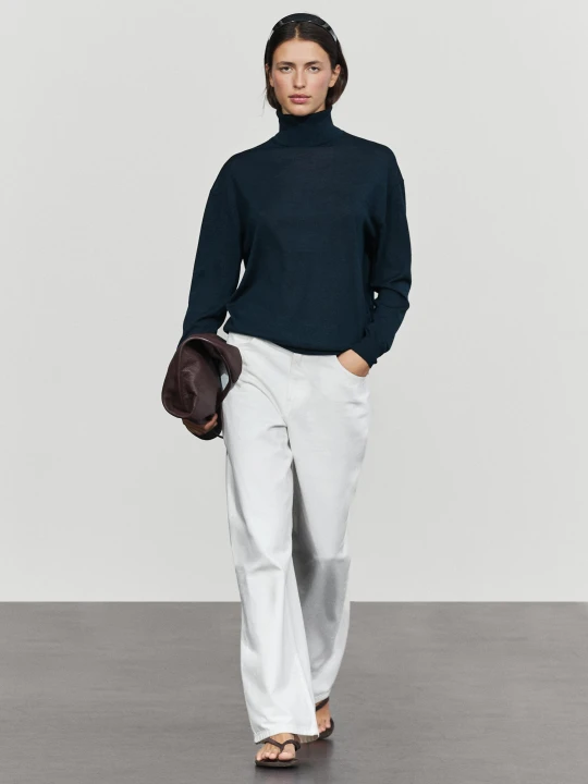 Zdjęcie produktu Dzianinowy Sweter Ze 100% Wełny Z Golfem - Niebieski - Massimo Dutti - Female