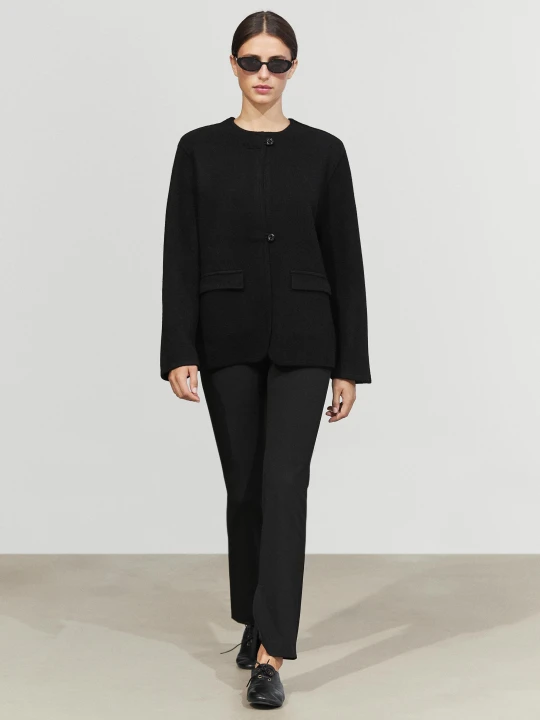 Zdjęcie produktu Dzianinowy Żakiet Z Guzikami Ze 100% Wełny - Czarny - Massimo Dutti - Female