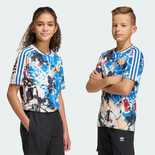 Zdjęcie produktu Dziecięca koszulka Manchester United Stone Roses Adidas