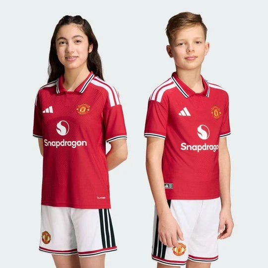 Zdjęcie produktu Dziecięca koszulka podstawowa Manchester United 26 / 27 Authentic Adidas Mufc Red