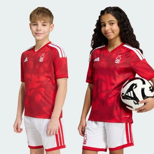 Zdjęcie produktu Dziecięca koszulka podstawowa Nottingham Forest 26/27 Adidas czerwony