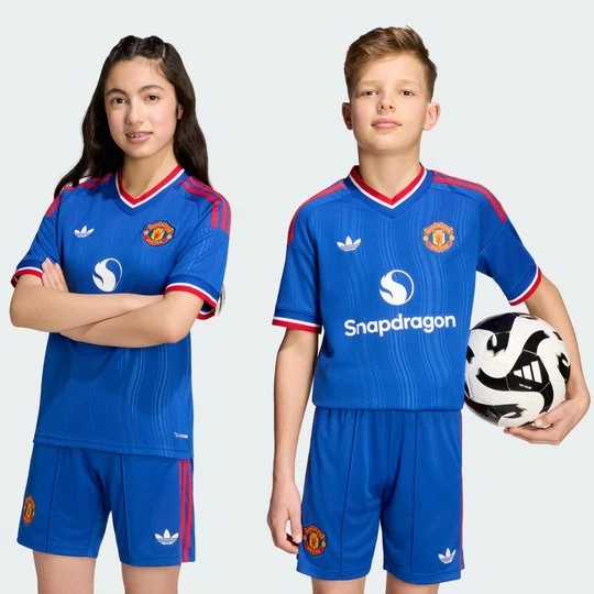 Zdjęcie produktu Dziecięca koszulka wyjazdowa Manchester United 26 / 27 Adidas Royal Blue