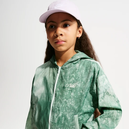 Zdjęcie produktu Dziewczęca bluza dresowa z tkaniny Nike Club - Zieleń