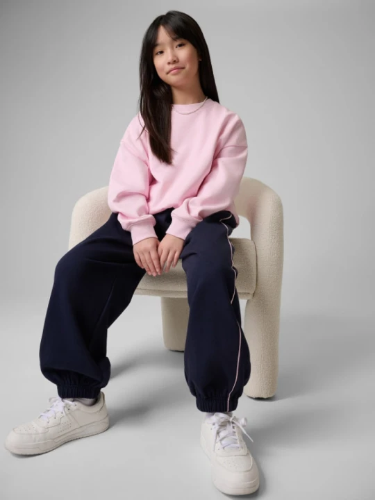 Zdjęcie produktu Dziewczęca bluza nierozpinana bez kaptura 4F 4FJRSS26TSWSF2819 - różowa