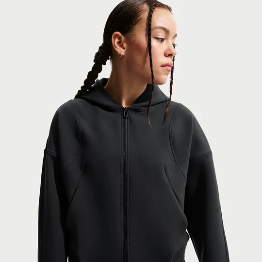 Zdjęcie produktu Dziewczęca dzianinowa bluza z kapturem i zamkiem na całej długości Nike MAVN Therma-FIT - Czerń