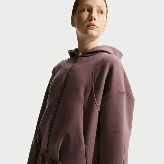 Zdjęcie produktu Dziewczęca dzianinowa bluza z kapturem i zamkiem na całej długości Nike MAVN Therma-FIT - Fiolet
