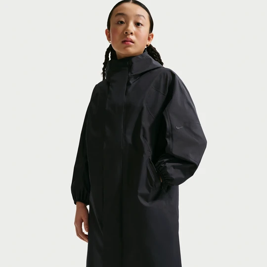 Zdjęcie produktu Dziewczęca kurtka przeciwdeszczowa Nike MAVN Storm-FIT ADV - Czerń