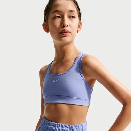 Zdjęcie produktu Dziewczęcy stanik sportowy Nike Swoosh - Fiolet