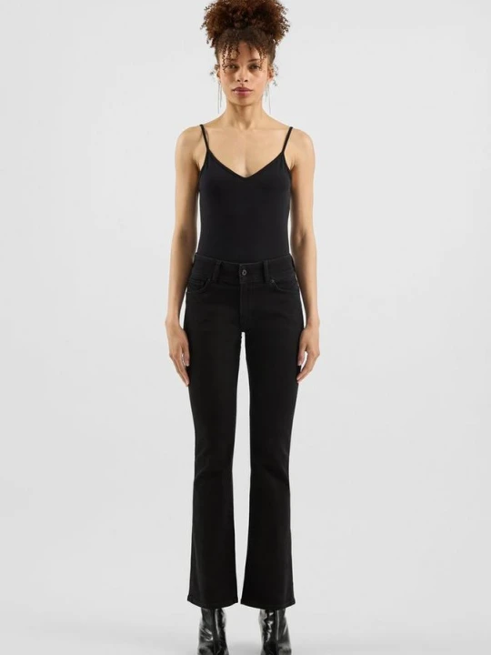 Zdjęcie produktu Dżinsy Catie / Slim Fit / Mid Rise / Bootcut Leg QS czarny