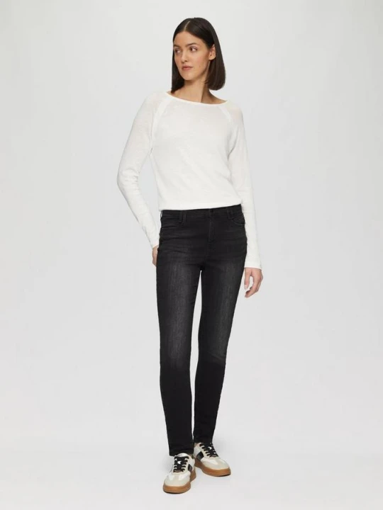 Zdjęcie produktu Dżinsy Izabell / Skinny Fit / Mid Rise / Skinny Leg s.Oliver szary