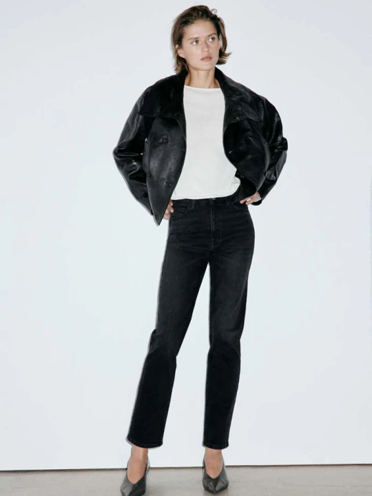 Zdjęcie produktu Dżinsy Newmom comfort z wysokim stanem black denim - Kobieta - MANGO