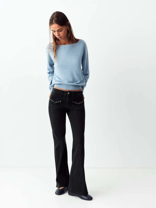 Zdjęcie produktu Dżinsy o kroju flare z dżetami black denim - Teen - MANGO TEEN