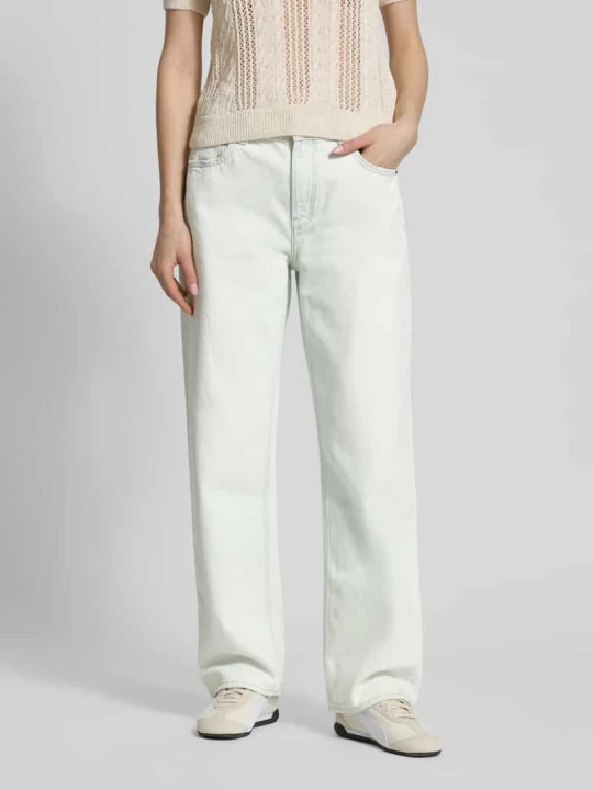 Zdjęcie produktu Dżinsy o kroju straight fit z nadrukiem logo Calvin Klein Jeans Biały