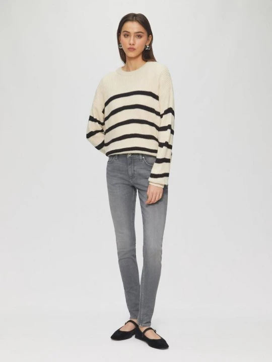 Zdjęcie produktu Dżinsy Sadie / Skinny Fit / Mid Rise / Skinny Leg / Super Stretch QS szary