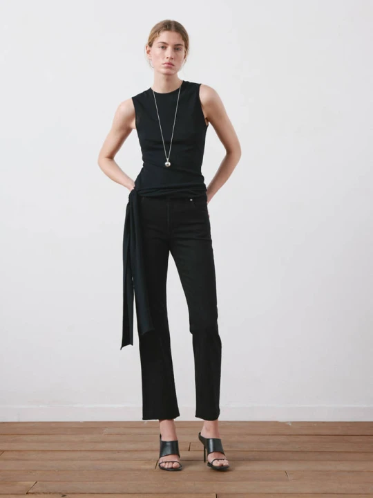 Zdjęcie produktu Dżinsy Sienna flare crop black denim - Kobieta - MANGO