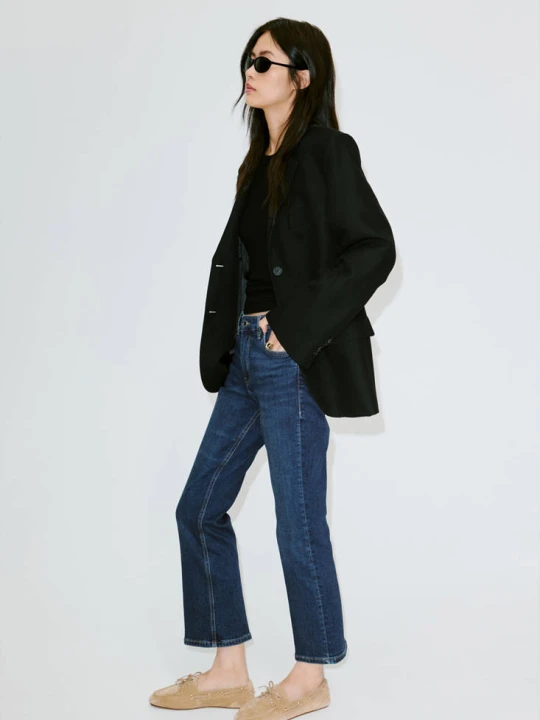 Zdjęcie produktu Dżinsy Sienna flare crop ciemnoniebieski - Kobieta - MANGO