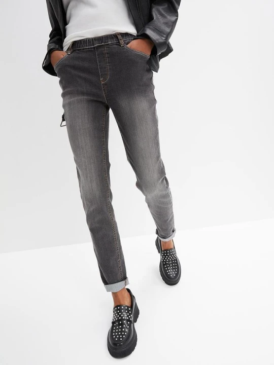 Zdjęcie produktu Dżinsy Skinny mid waist, z wygodnym paskiem BonPrix czarny