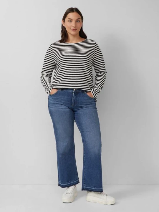 Zdjęcie produktu Dżinsy / slim fit / średni stan / rozszerzana nogawka / otwarty dół s.Oliver niebieski