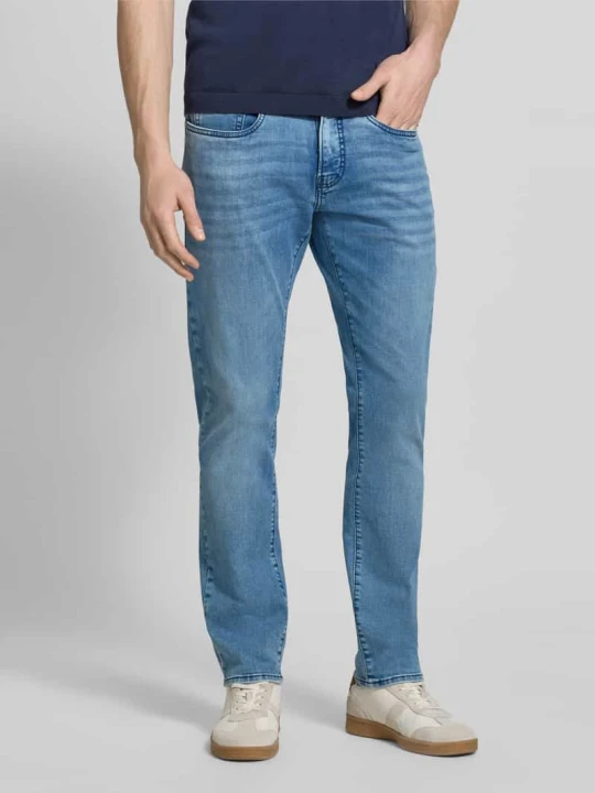Zdjęcie produktu Jeansy w kroju regular fit z efektem znoszenia model 'Lyon' Pierre Cardin Jasnoniebieski