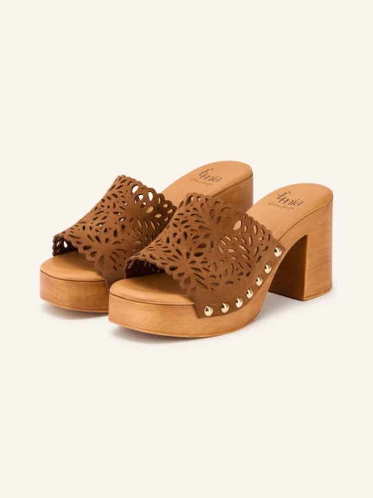 Zdjęcie produktu È Mia Plateau-Mules Z Nitami braun E Mia BRĄZOWY