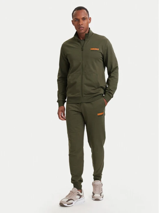 Zdjęcie produktu EA7 Emporio Armani Dres 7M002424 AF13512 U7014 Zielony Slim Fit