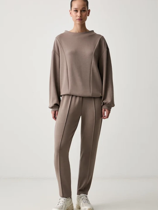 Zdjęcie produktu EA7 Emporio Armani dres damski brązowy