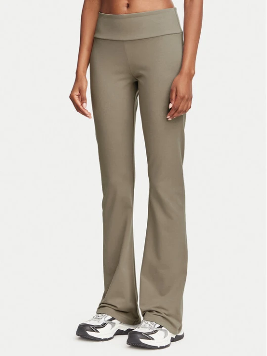 Zdjęcie produktu EA7 Emporio Armani Legginsy 7W000460 AF12484 U6100 Beżowy Flare Fit