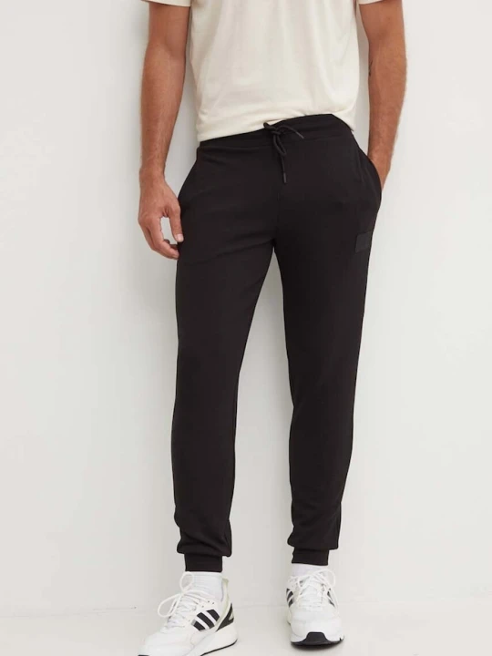 Zdjęcie produktu EA7 Emporio Armani spodnie dresowe czarny