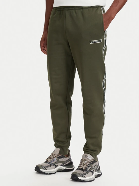 Zdjęcie produktu EA7 Emporio Armani Spodnie dresowe 7M002198 AF10377 U7014 Zielony ciemny Slim Fit