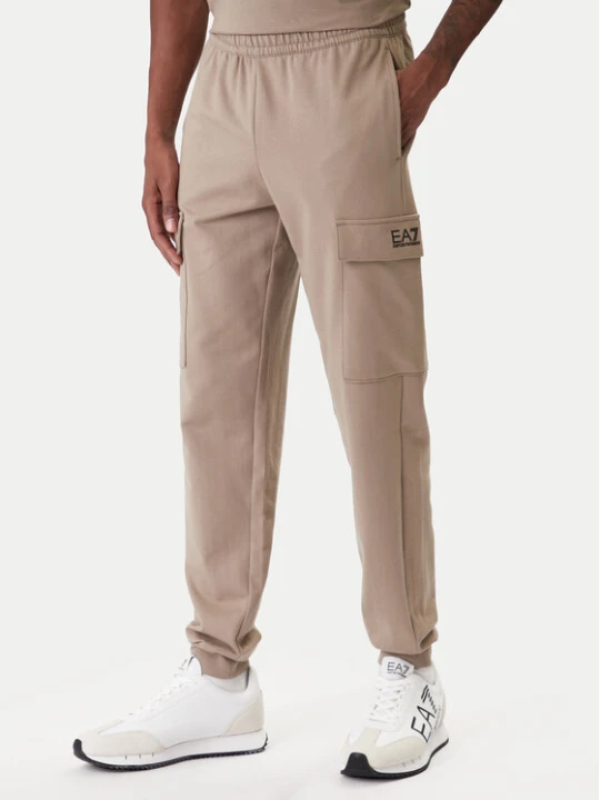 Zdjęcie produktu EA7 Emporio Armani Spodnie dresowe 8NPP67 PJVRZ U6167 Beżowy Regular Fit