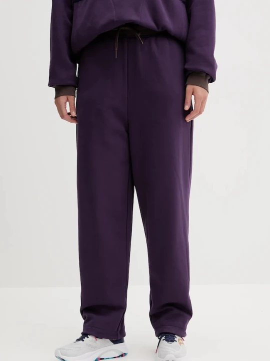 Zdjęcie produktu EA7 Emporio Armani spodnie dresowe granatowy