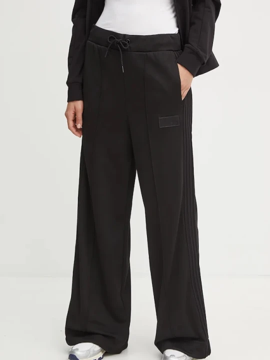 Zdjęcie produktu EA7 Emporio Armani spodnie dresowe czarny
