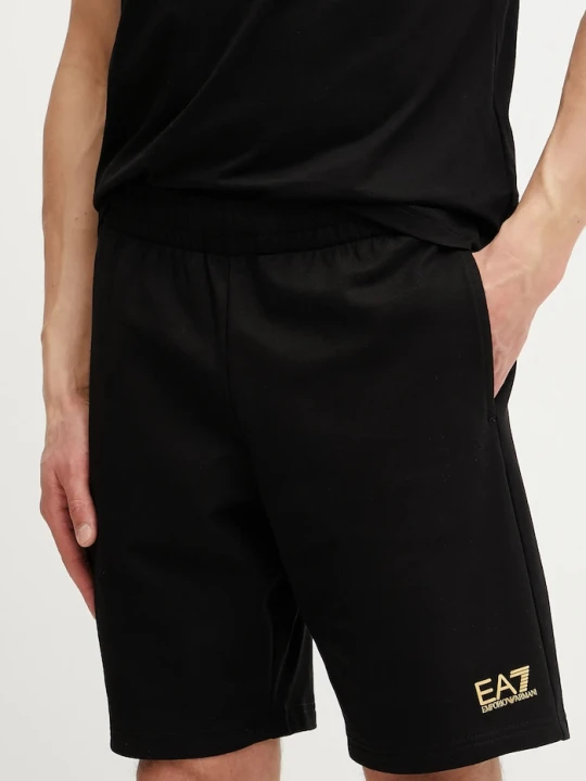 Zdjęcie produktu EA7 Emporio Armani szorty dresowe męskie bawełniane czarny