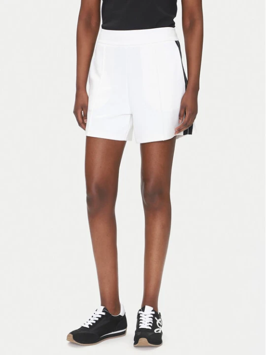 Zdjęcie produktu EA7 Emporio Armani Szorty materiałowe 7W000176 AF12643 U0002 Biały Regular Fit