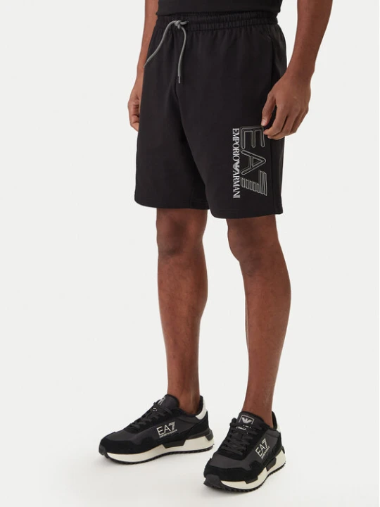 Zdjęcie produktu EA7 Emporio Armani Szorty sportowe 7M001315 AF13512 Czarny Regular Fit